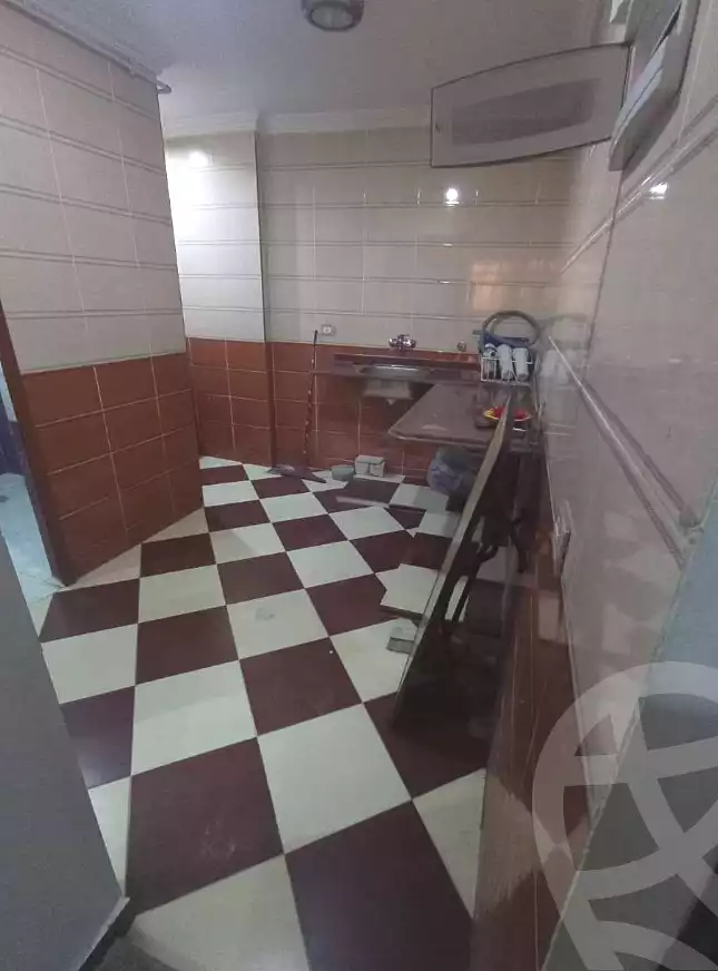 https://aqarmap.com.eg/ar/listing/7360112-for-sale-alexandria-al-agamy-lbytsh-el-saleheen-mosque-st