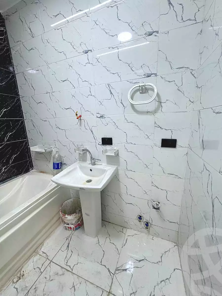 https://aqarmap.com.eg/ar/listing/7360292-for-sale-cairo-ain-shams-ain-shams-el-sharkia-el-eshrein-stt