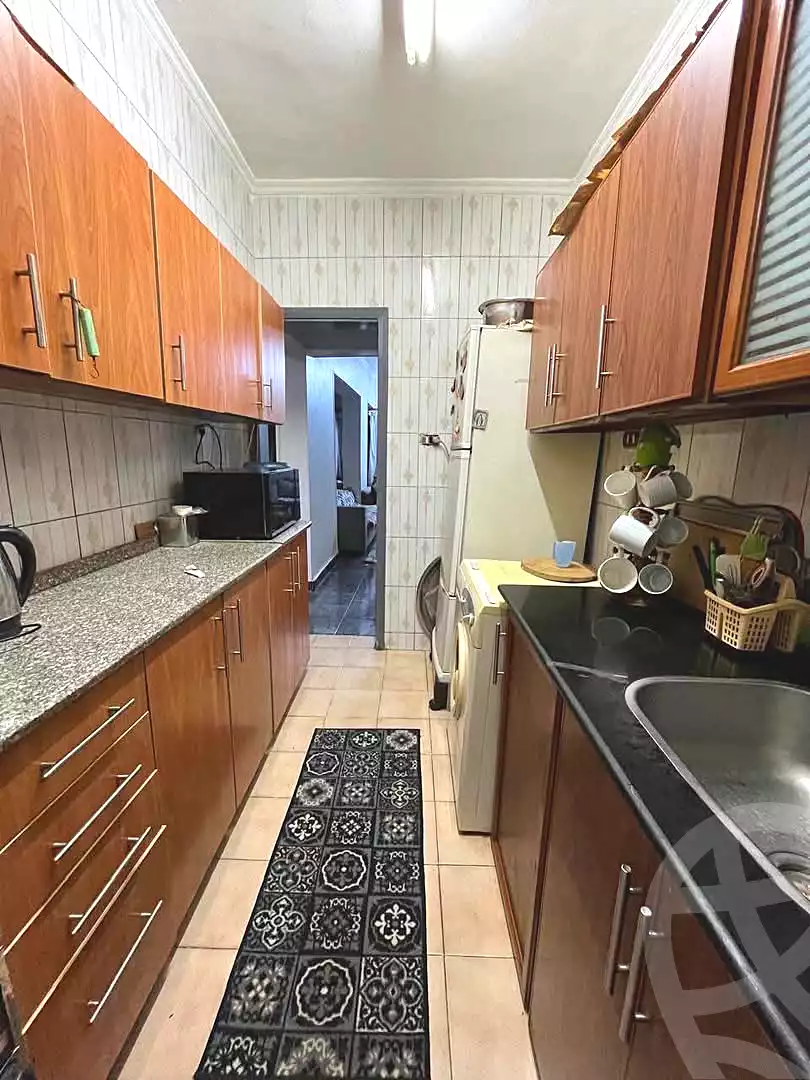 https://aqarmap.com.eg/ar/listing/7360378-for-sale-cairo-helwan-mnshy-yn-hlwn-rael-st