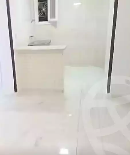 https://aqarmap.com.eg/ar/listing/7360515-for-sale-alexandria-al-agamy-shataa-el-nakheel-street-10
