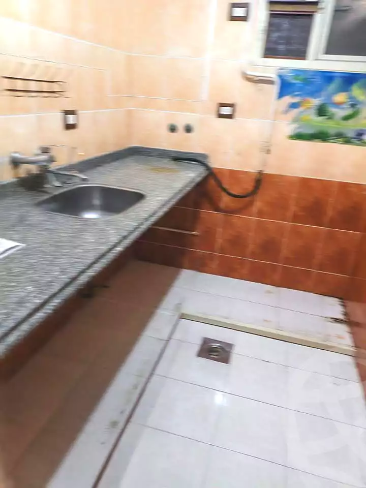 https://aqarmap.com.eg/en/listing/7361069-for-sale-alexandria-sydy-bshr-sydy-bshr-qbly-mohamed-farid-st