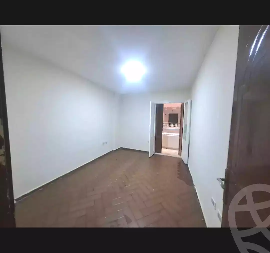 https://aqarmap.com.eg/en/listing/7361289-for-sale-alexandria-el-mandara-shr-jml-bd-lnsr