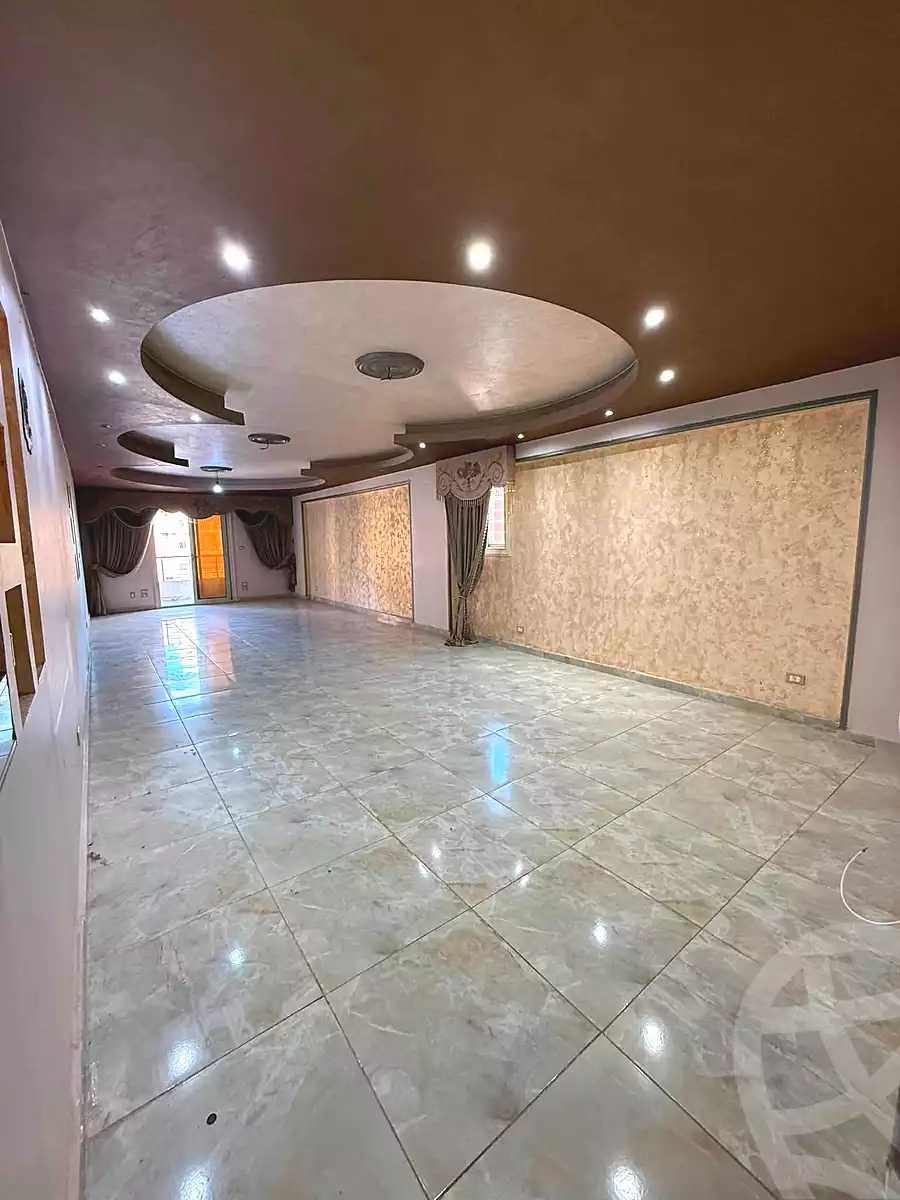 https://aqarmap.com.eg/ar/listing/7361339-for-sale-alexandria-sydy-bshr-sydy-bshr-bhry-mohamed-el-srafi-st.