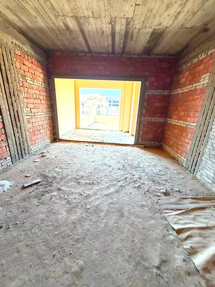 https://aqarmap.com.eg/ar/listing/7361808-for-sale-cairo-el-shorouk-compounds-yfy-ryzydns