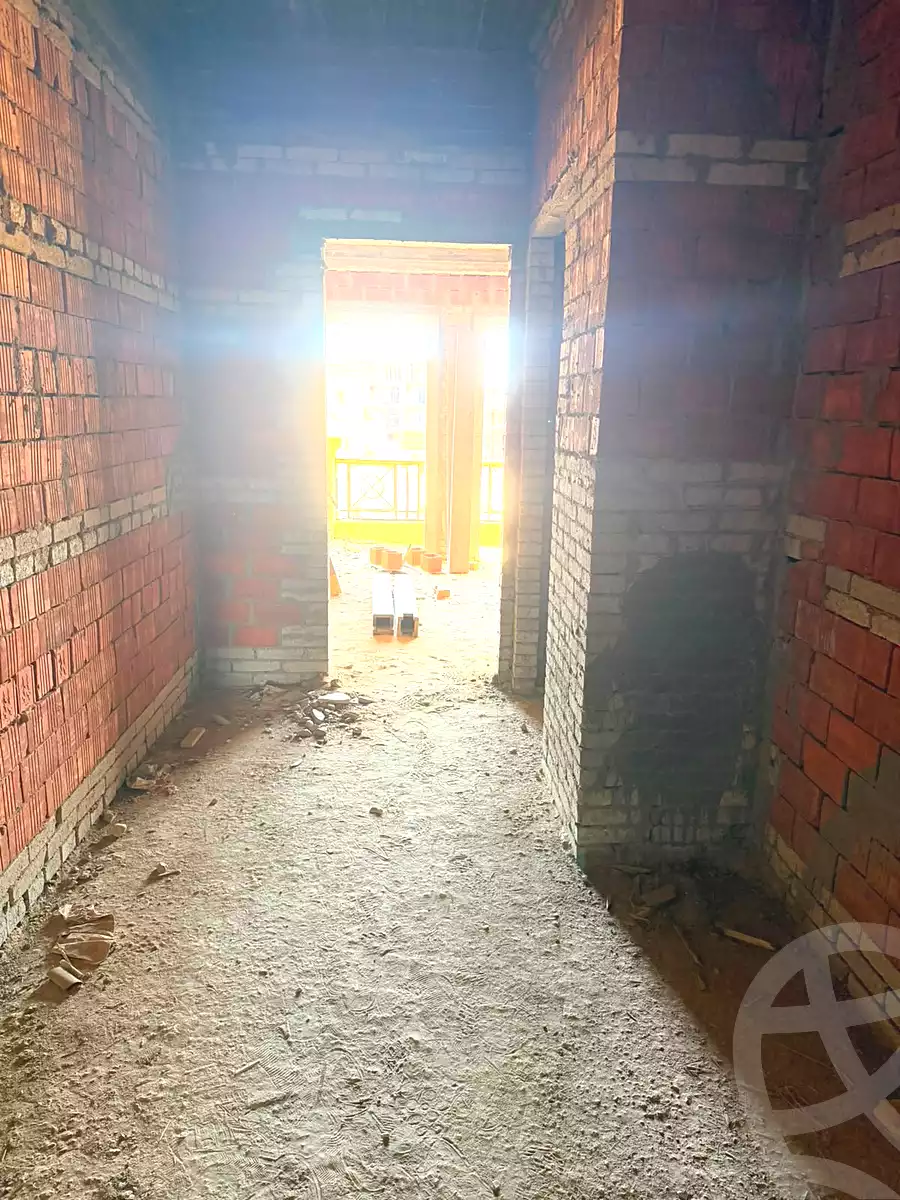 https://aqarmap.com.eg/ar/listing/7361808-for-sale-cairo-el-shorouk-compounds-yfy-ryzydns