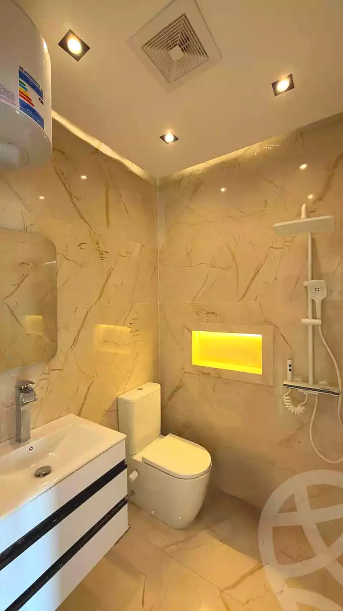 https://aqarmap.com.eg/ar/listing/7362085-for-rent-cairo-6th-of-october-el-ahyaa-neighborhood-1st-rich-bake-st