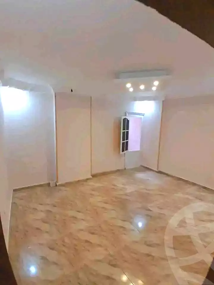 https://aqarmap.com.eg/ar/listing/7362104-for-sale-alexandria-al-agamy-lbytsh-ibrahim-othman-st