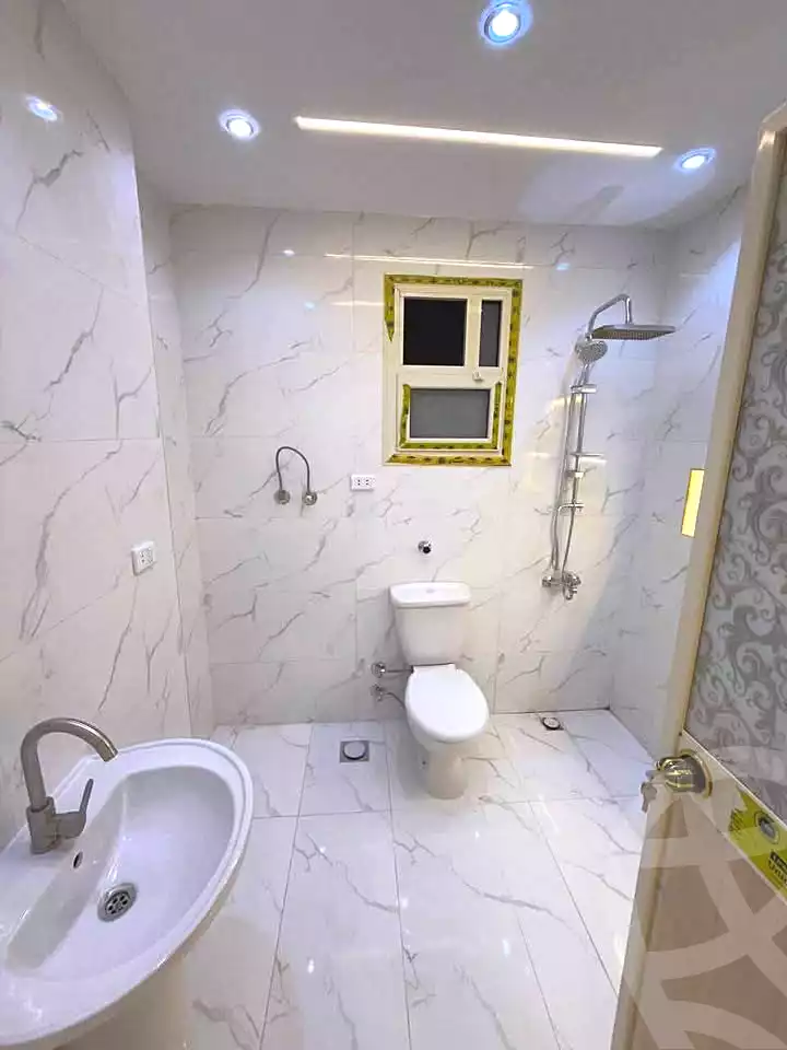 https://aqarmap.com.eg/ar/listing/7362852-for-sale-alexandria-sydy-bshr-sydy-bshr-bhry-street-17