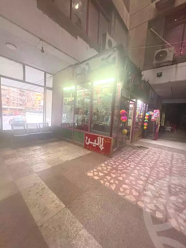 https://aqarmap.com.eg/ar/listing/7363708-for-sale-cairo-shoubra-corniche-el-nile-st