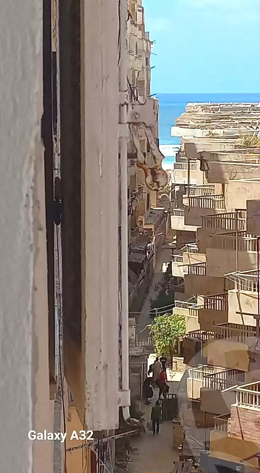 https://aqarmap.com.eg/ar/listing/7363795-for-sale-alexandria-al-agamy-lbytsh-el-hanafeya-st