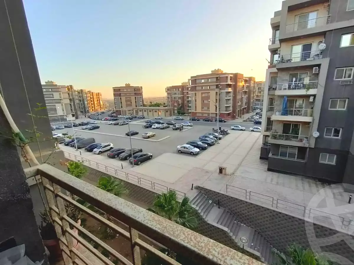 https://aqarmap.com.eg/en/listing/7365091-for-sale-cairo-new-cairo-compounds-dar-misr-el-koronfel