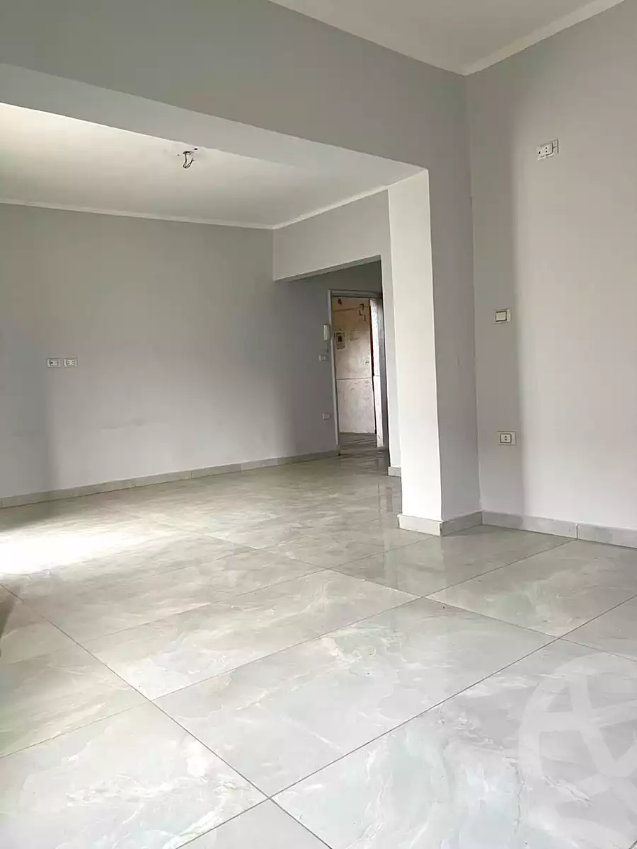 https://aqarmap.com.eg/en/listing/7365281-for-sale-cairo-el-sheikh-zayed-city-mntq-fr-y-bmdyn-lshykh-zyd