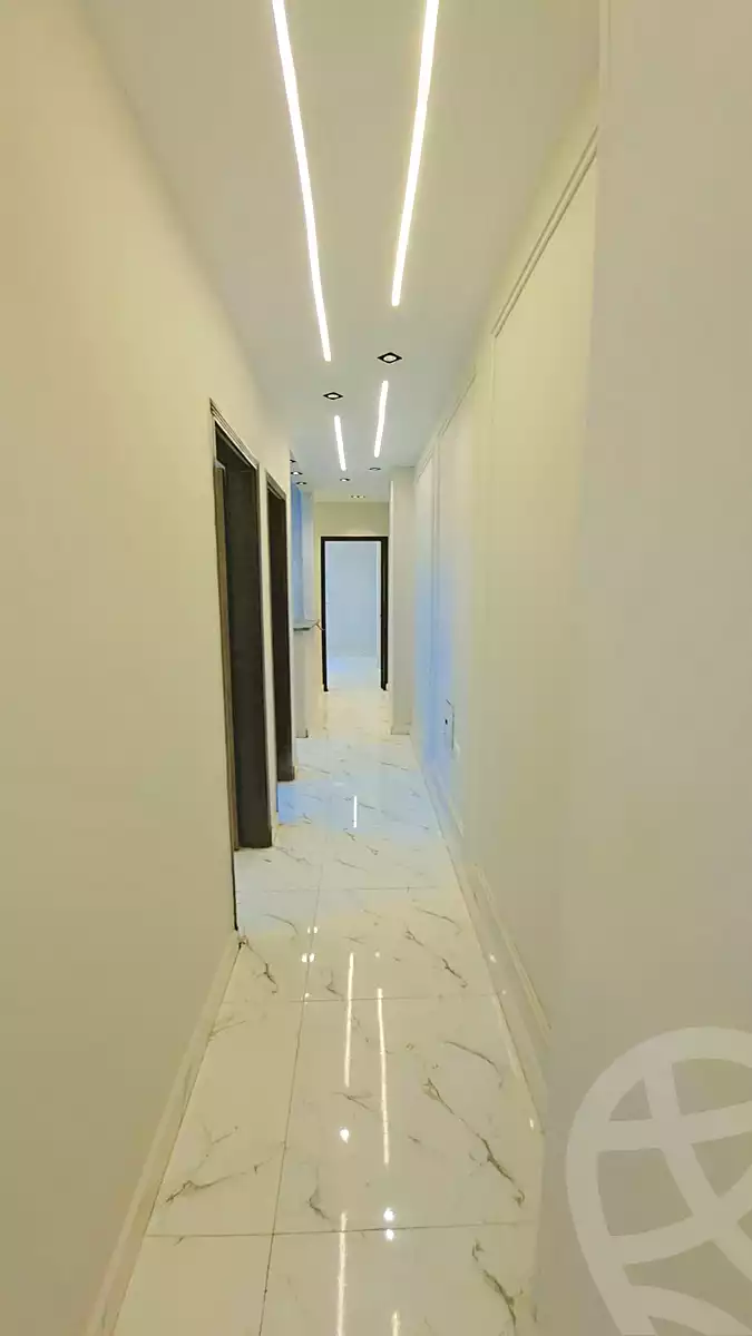 https://aqarmap.com.eg/ar/listing/7365515-for-sale-cairo-6th-of-october-el-ahyaa-neighborhood-2nd-divided-from-al-kafrawei-st