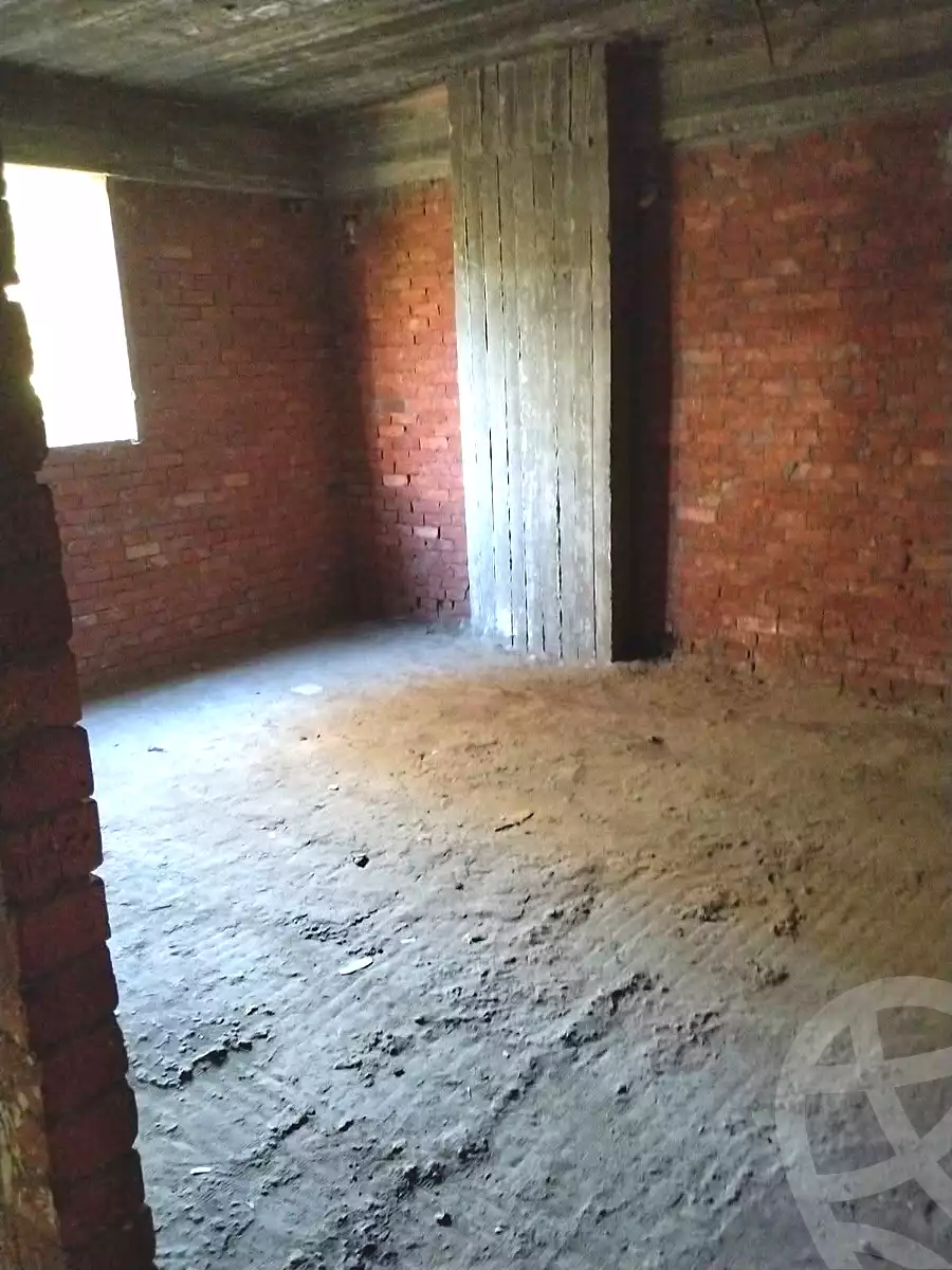 https://aqarmap.com.eg/ar/listing/7365591-for-sale-cairo-helwan-mnshy-yn-hlwn-rael-st