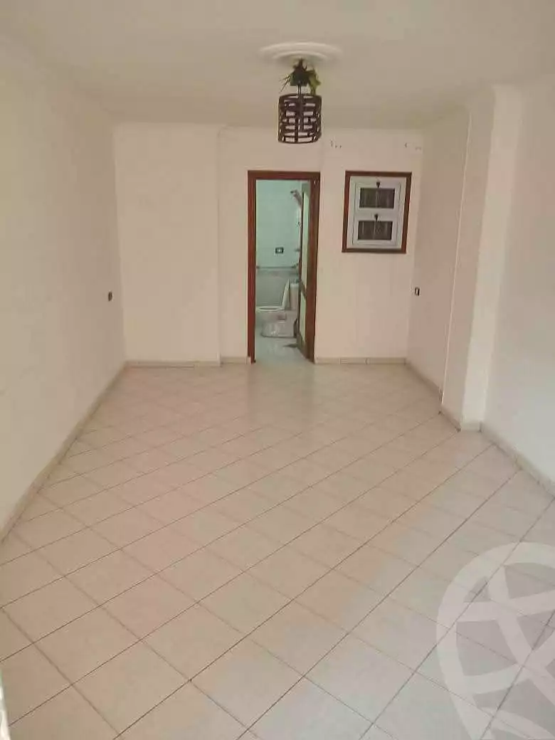 https://aqarmap.com.eg/ar/listing/7366375-for-sale-cairo-helwan-el-ezba-el-qebliah-ragheb-st