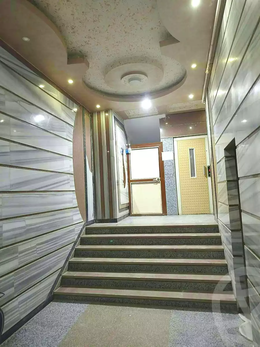 https://aqarmap.com.eg/ar/listing/7366474-for-sale-sharqia-zagazig-zagazig-city-ghasham-rd