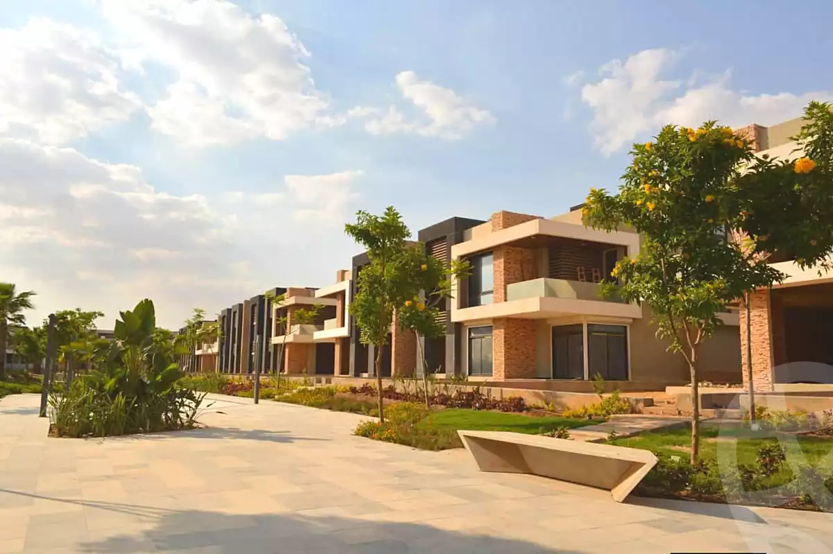 https://aqarmap.com.eg/en/listing/7366759-for-sale-cairo-new-administrative-capital-r7-mydtwn-fyl