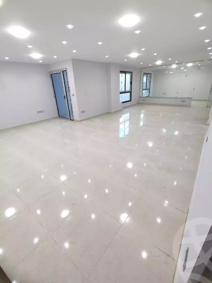 https://aqarmap.com.eg/en/listing/7367752-for-rent-cairo-el-maadi-compounds-rayhanah-plaza