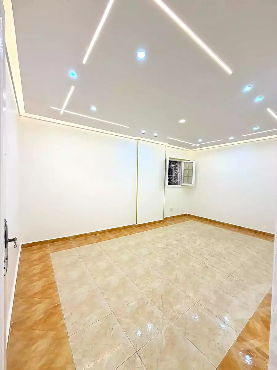 https://aqarmap.com.eg/ar/listing/7368077-for-sale-alexandria-sydy-bshr-sydy-bshr-bhry-shr-mhmwd-l-yswy