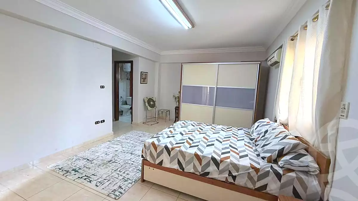 https://aqarmap.com.eg/ar/listing/7368848-for-rent-cairo-6th-of-october-el-ahyaa-neighborhood-7th-abou-bakr-el-sedeek-st