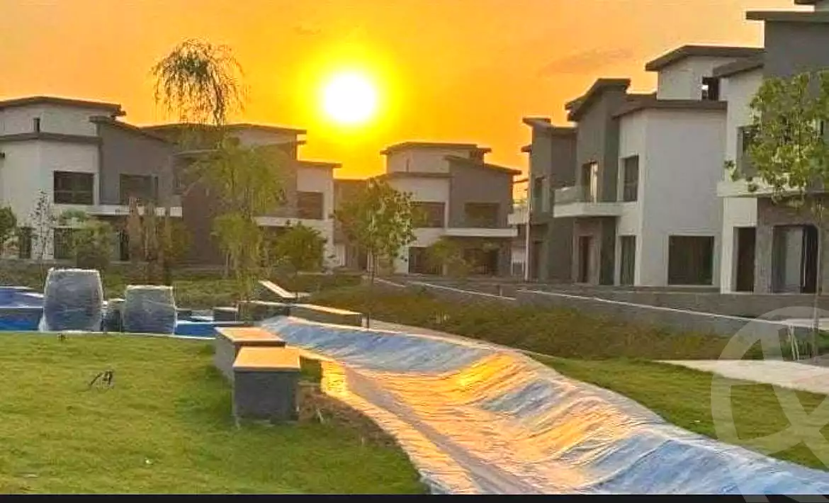 https://aqarmap.com.eg/en/listing/7368870-for-sale-cairo-new-cairo-compounds-kmbwnd-kryk-twn-il-cazar