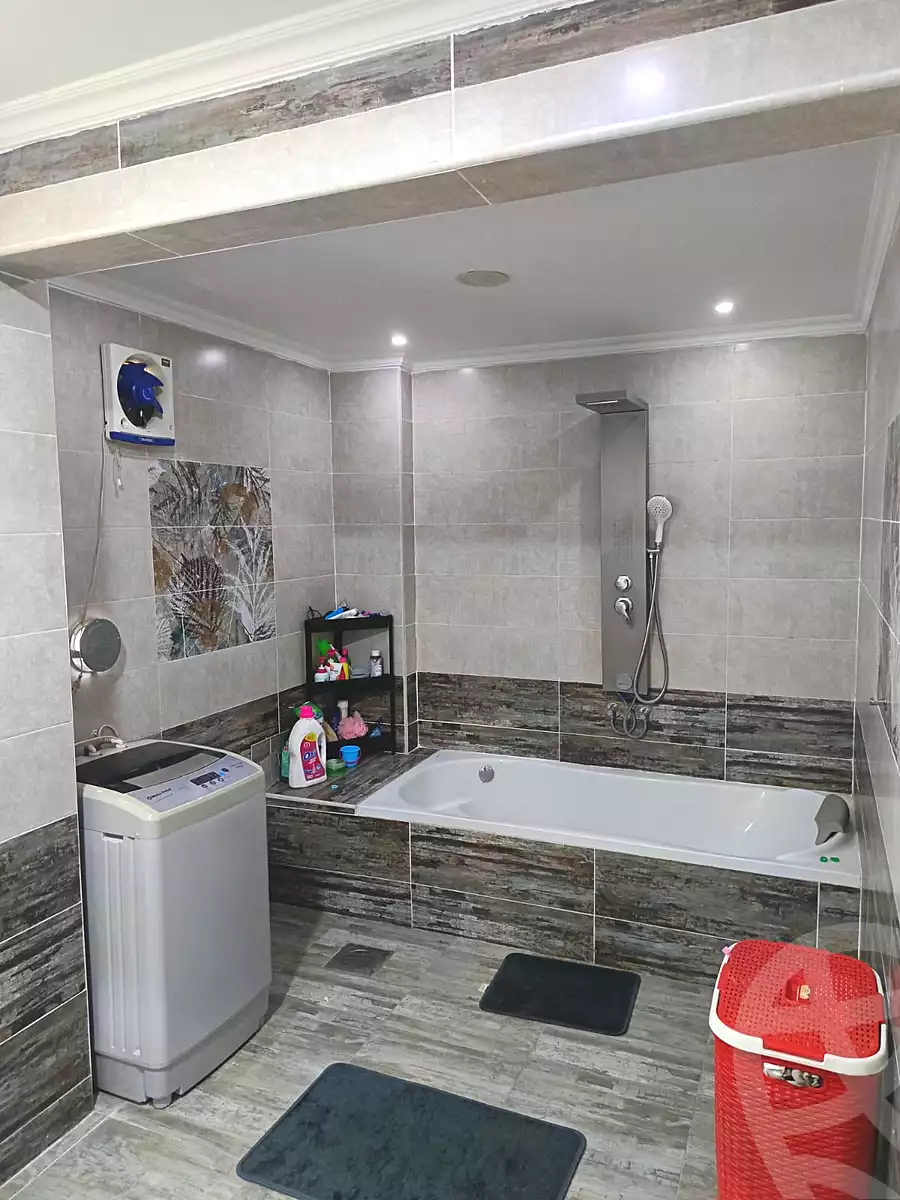https://aqarmap.com.eg/ar/listing/7370011-for-sale-cairo-helwan-lmjwr-lrb-lmshrw-lmryky-street-104