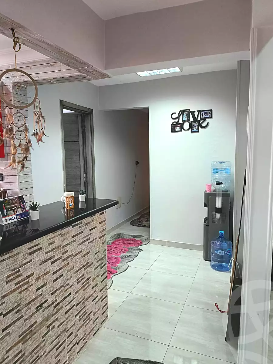 https://aqarmap.com.eg/ar/listing/7370011-for-sale-cairo-helwan-lmjwr-lrb-lmshrw-lmryky-street-104