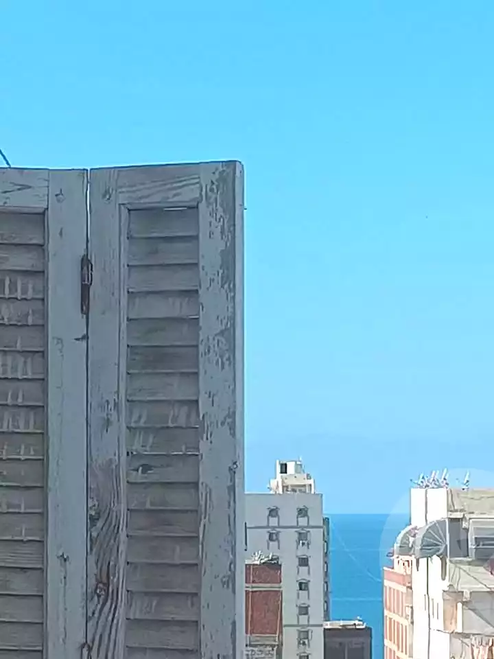 https://aqarmap.com.eg/ar/listing/7370159-for-sale-alexandria-sydy-bshr-sydy-bshr-bhry-gamal-abd-el-nasir-st