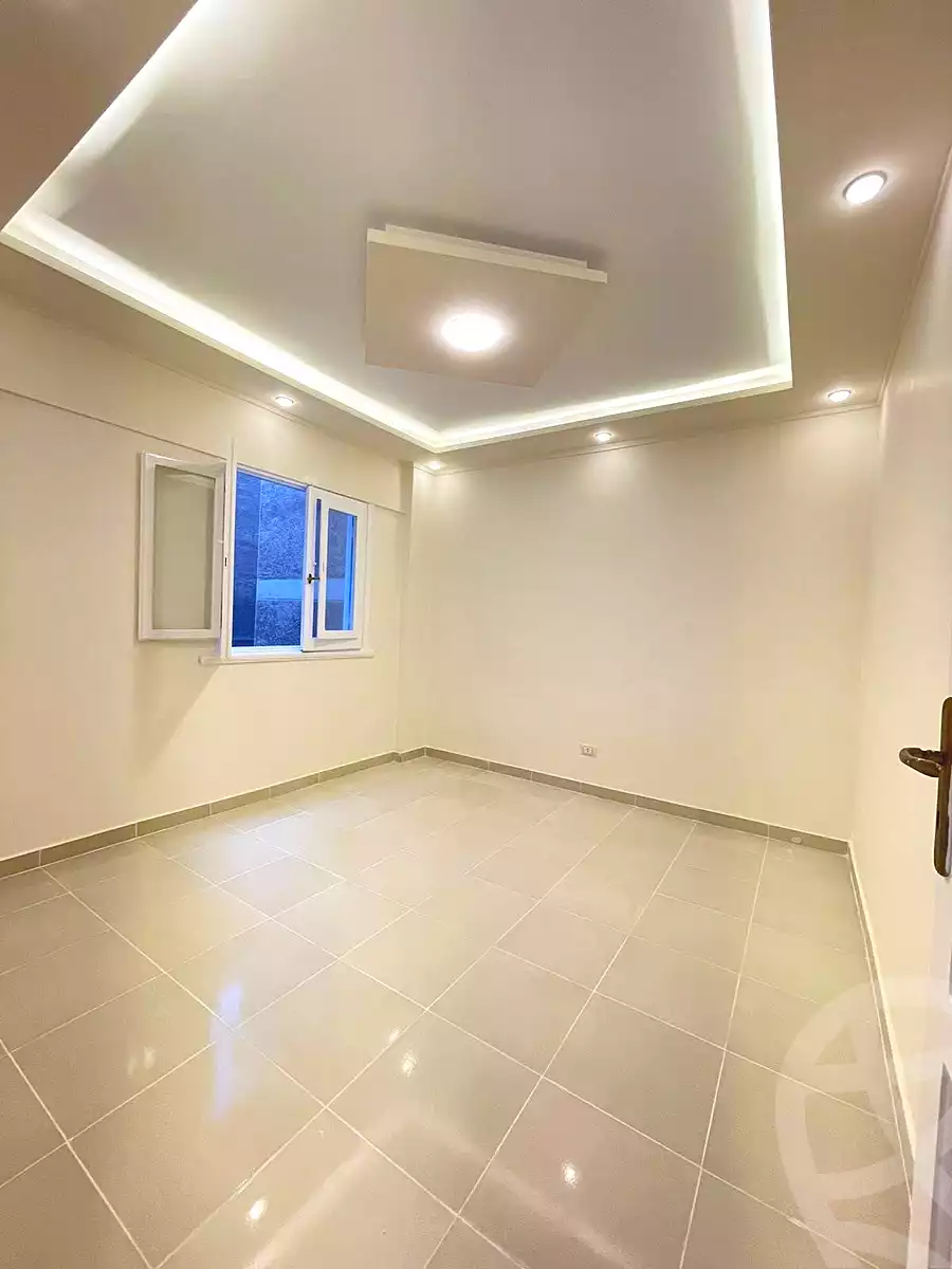 https://aqarmap.com.eg/ar/listing/7370150-for-sale-alexandria-al-agamy-shataa-el-nakheel