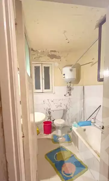 https://aqarmap.com.eg/ar/listing/7371285-for-sale-alexandria-ganaklis-shr-mrtdy-bsh