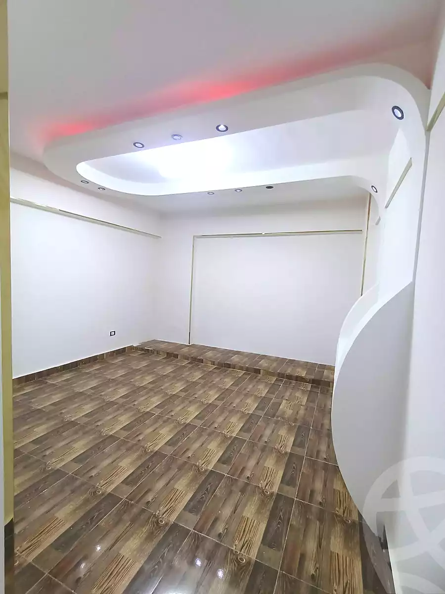 https://aqarmap.com.eg/ar/listing/7371363-for-sale-alexandria-al-agamy-bw-ywsf