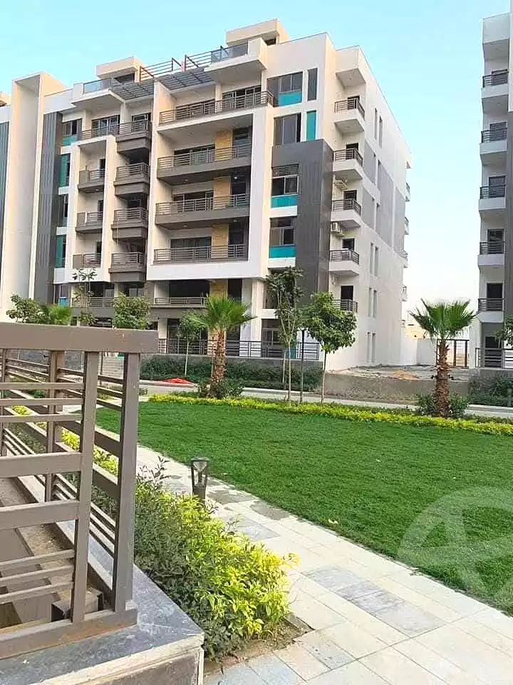 https://aqarmap.com.eg/ar/listing/7371410-for-sale-cairo-new-cairo-compounds-dh-ykwn-2-ryzydns-styl-hwm