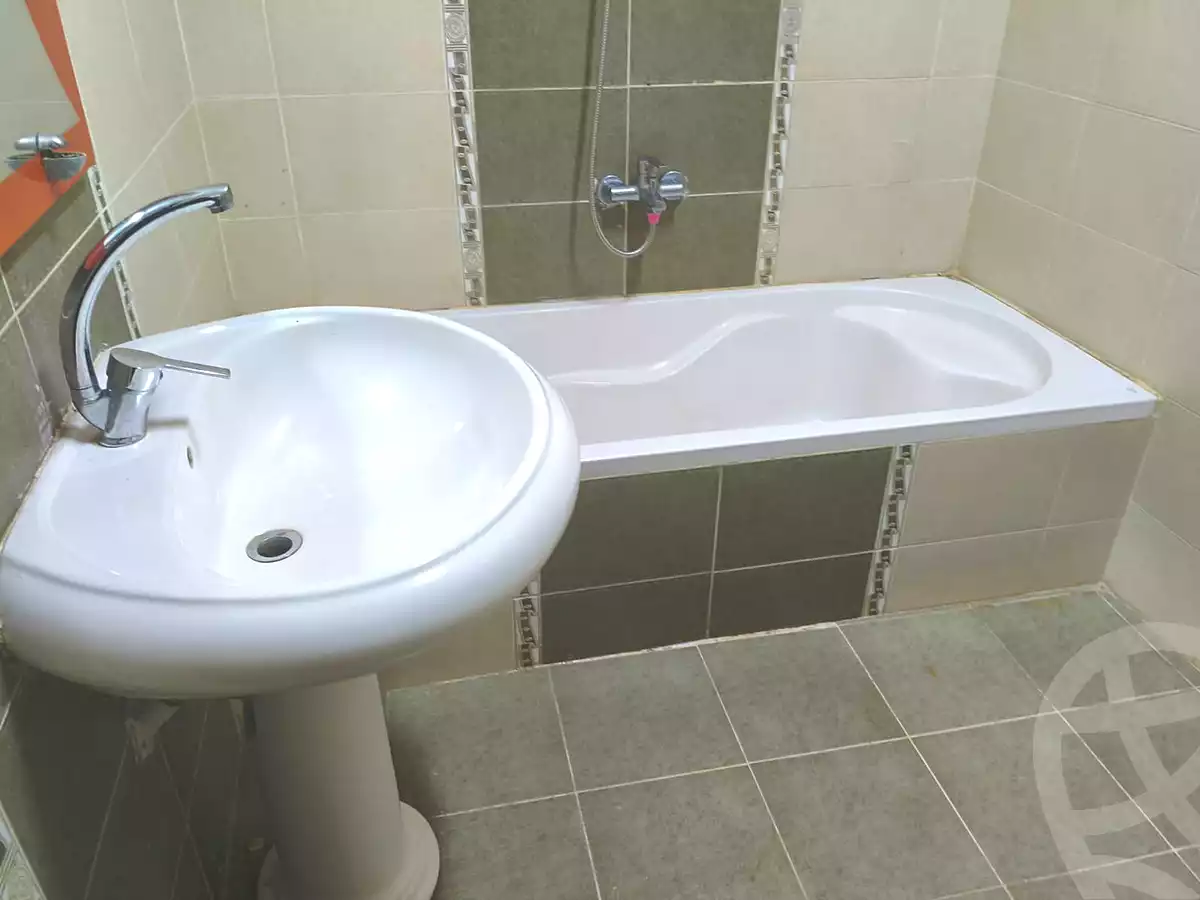 https://aqarmap.com.eg/ar/listing/7371438-for-sale-cairo-new-cairo-new-narges