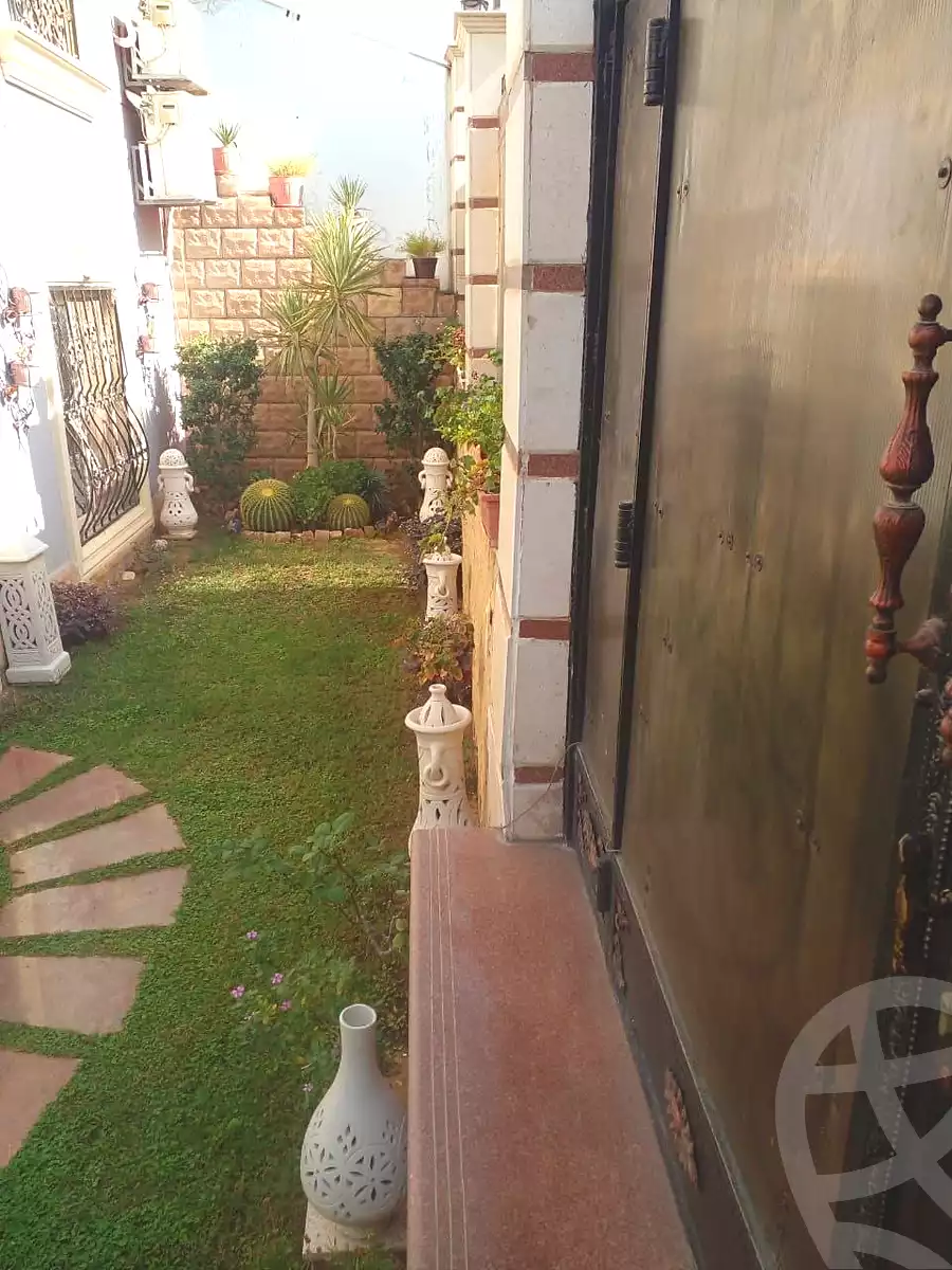 https://aqarmap.com.eg/ar/listing/7371570-for-sale-cairo-new-cairo-ganob-el-akadamiya-south-academy-d-abbas-mahmoud-el-akad-st