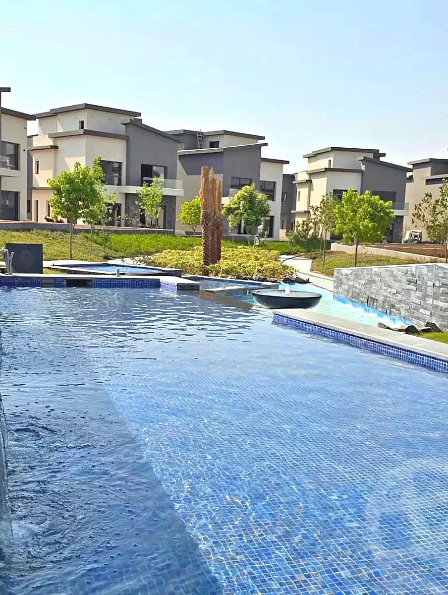 https://aqarmap.com.eg/en/listing/7371630-for-sale-cairo-new-cairo-compounds-the-crest-compound-il-cazar