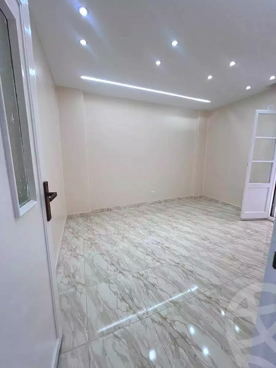 https://aqarmap.com.eg/en/listing/7371969-for-sale-alexandria-lsywf-el-seyouf-bahri-abd-al-hadi-al-gazar-zayna-st