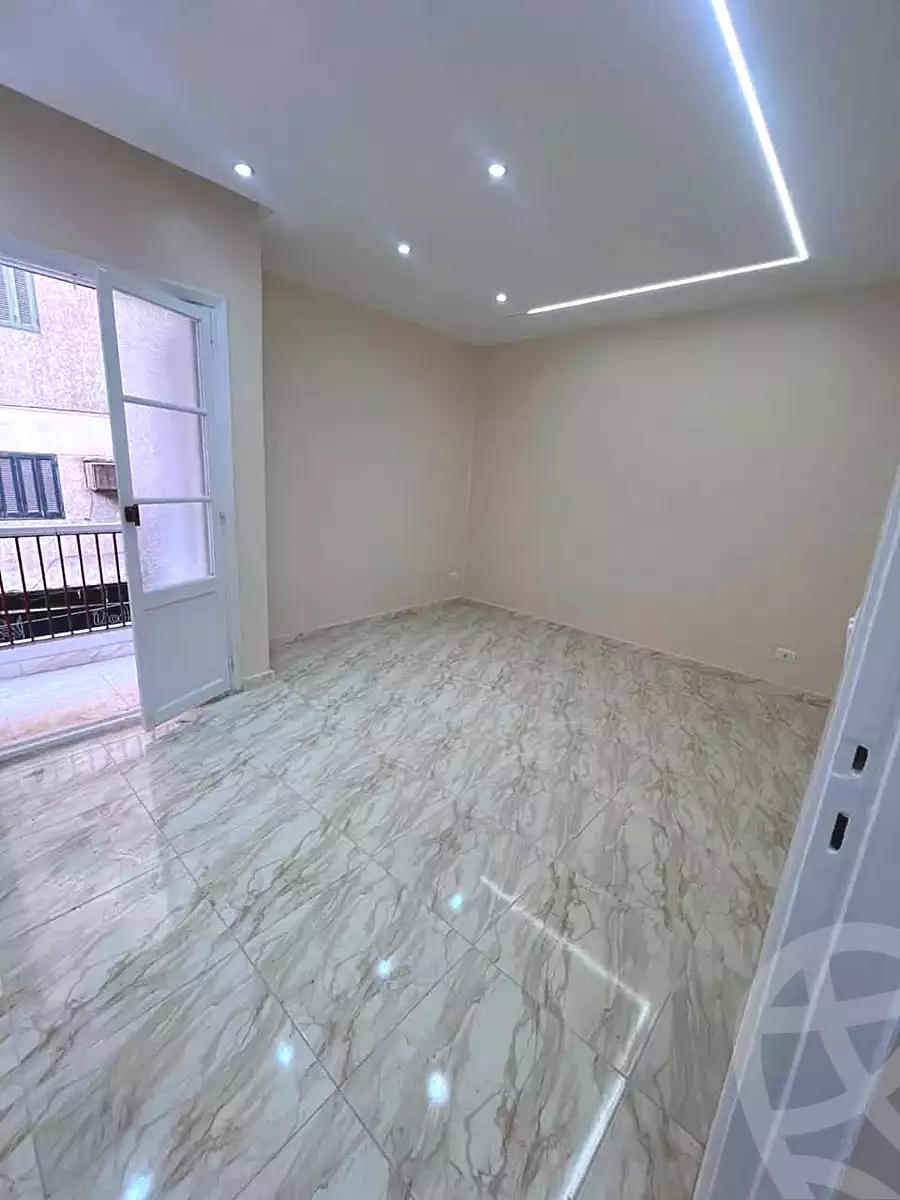 https://aqarmap.com.eg/en/listing/7371969-for-sale-alexandria-lsywf-el-seyouf-bahri-abd-al-hadi-al-gazar-zayna-st