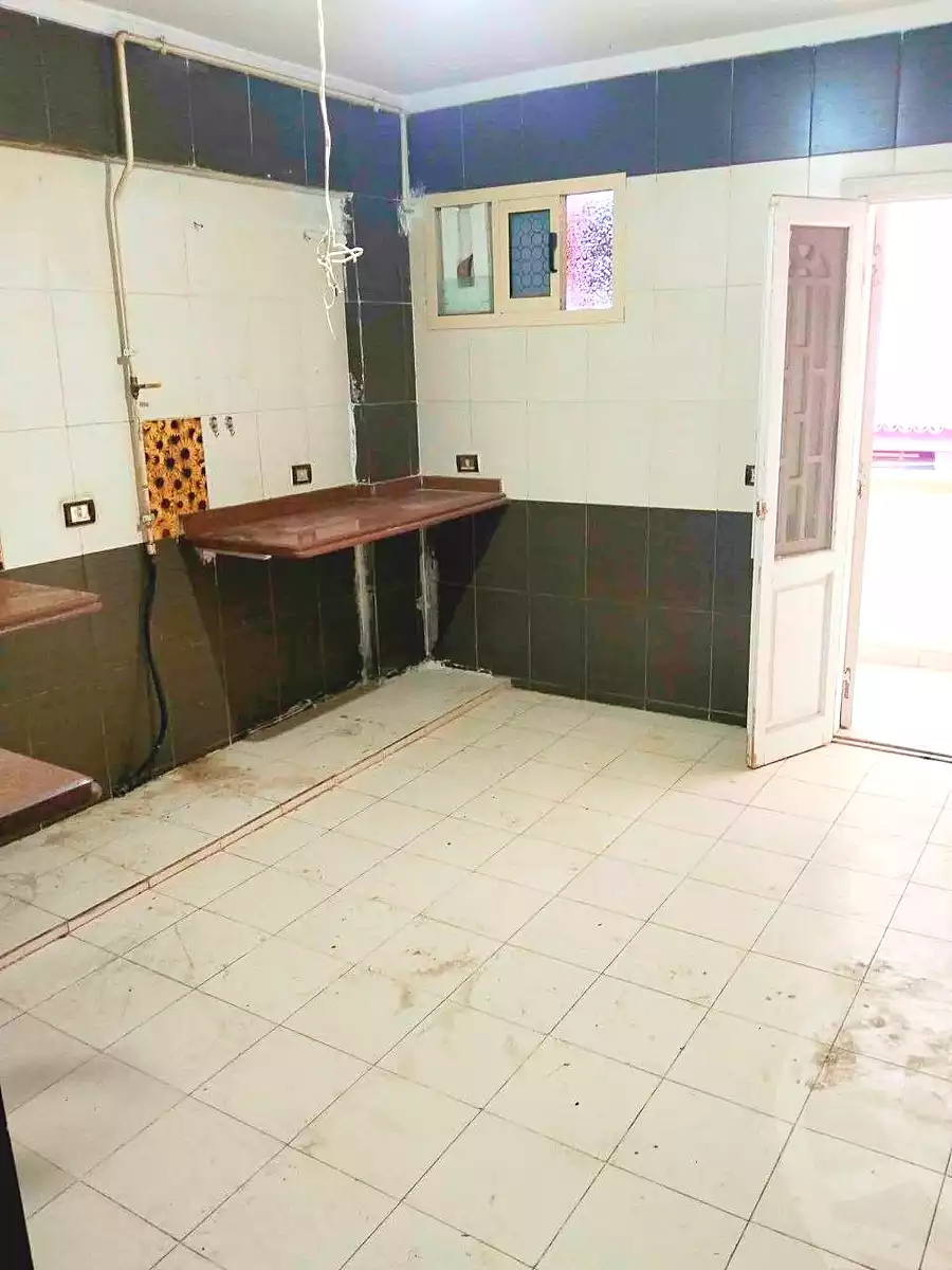 https://aqarmap.com.eg/en/listing/7372120-for-rent-alexandria-al-agamy-el-hanouvel-al-haded-we-al-soulb-st
