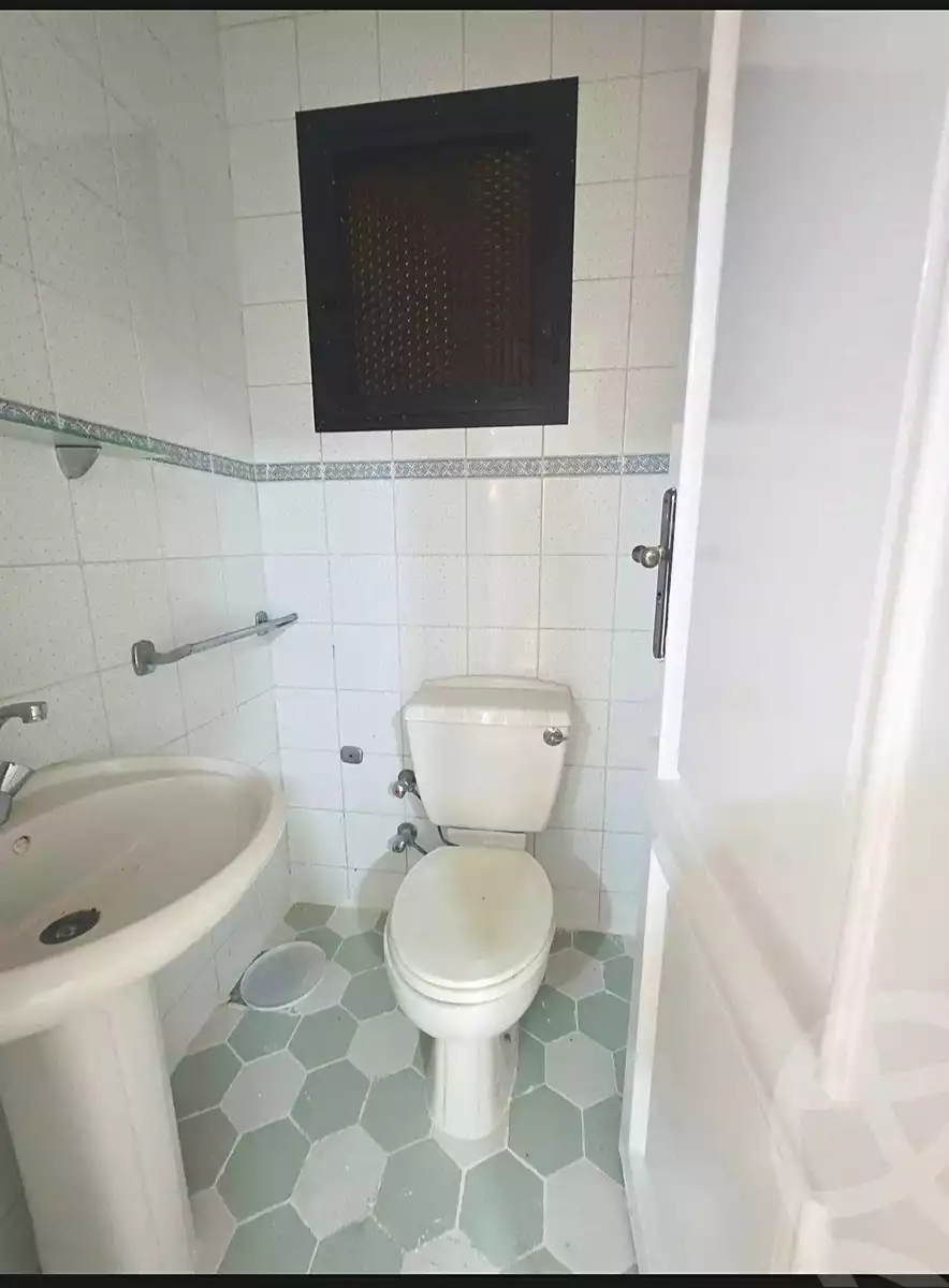 https://aqarmap.com.eg/ar/listing/7372275-for-sale-alexandria-al-agamy-shataa-el-nakheel