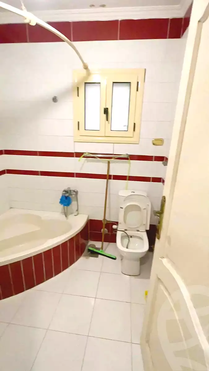 https://aqarmap.com.eg/ar/listing/7372472-for-sale-alexandria-sydy-bshr-sydy-bshr-bhry-mohamed-el-srafi-st.