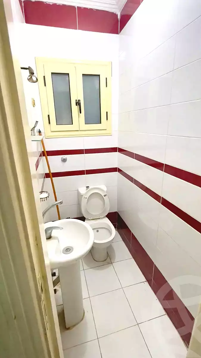 https://aqarmap.com.eg/ar/listing/7372472-for-sale-alexandria-sydy-bshr-sydy-bshr-bhry-mohamed-el-srafi-st.