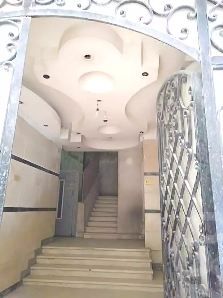 https://aqarmap.com.eg/ar/listing/7372644-for-sale-cairo-faisal-el-kom-el-akhder-fakhry-rostum-st