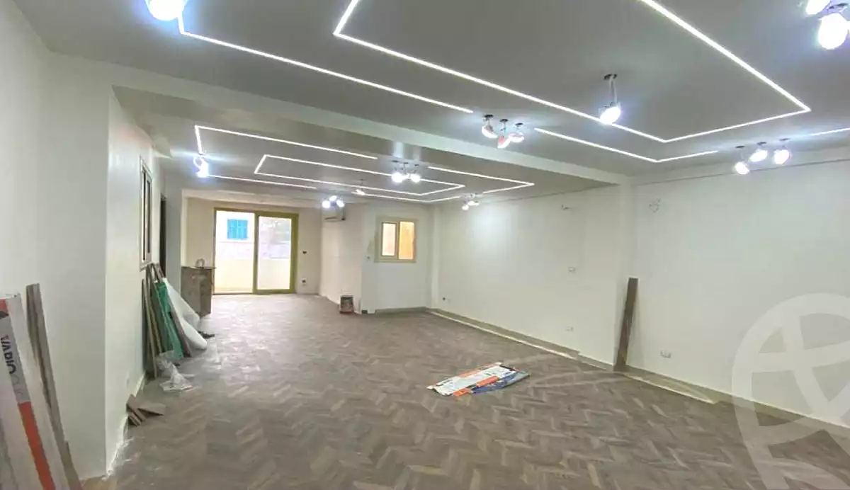 https://aqarmap.com.eg/ar/listing/7372715-for-sale-alexandria-el-chatby