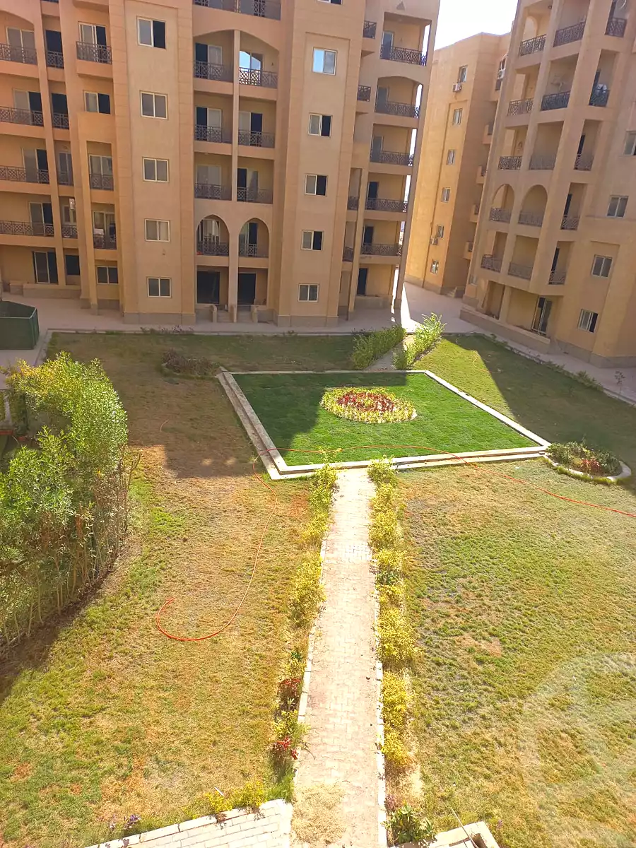 https://aqarmap.com.eg/ar/listing/7372954-for-sale-cairo-6th-of-october-hadaeq-october-compounds-agyad-garden