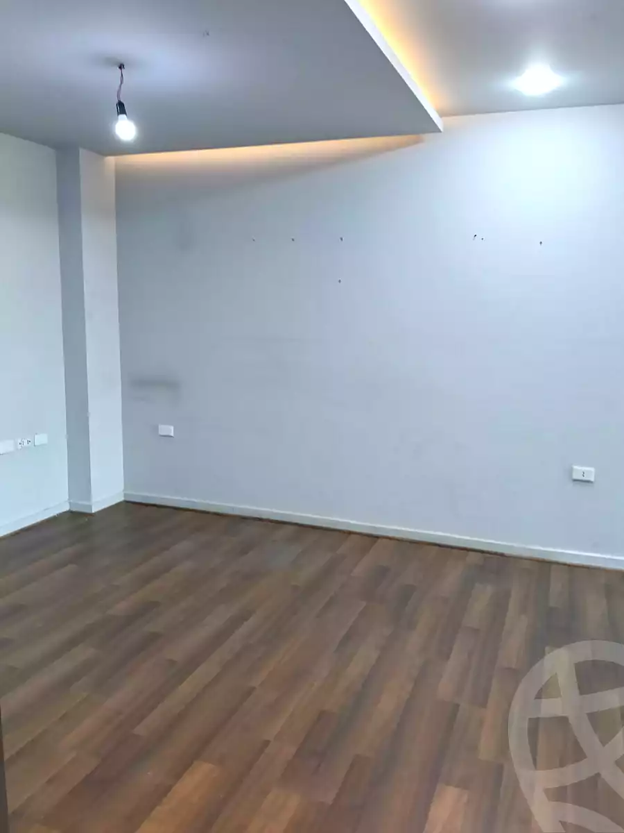 https://aqarmap.com.eg/ar/listing/7373002-for-rent-cairo-el-maadi-compounds-rayhanah-plaza
