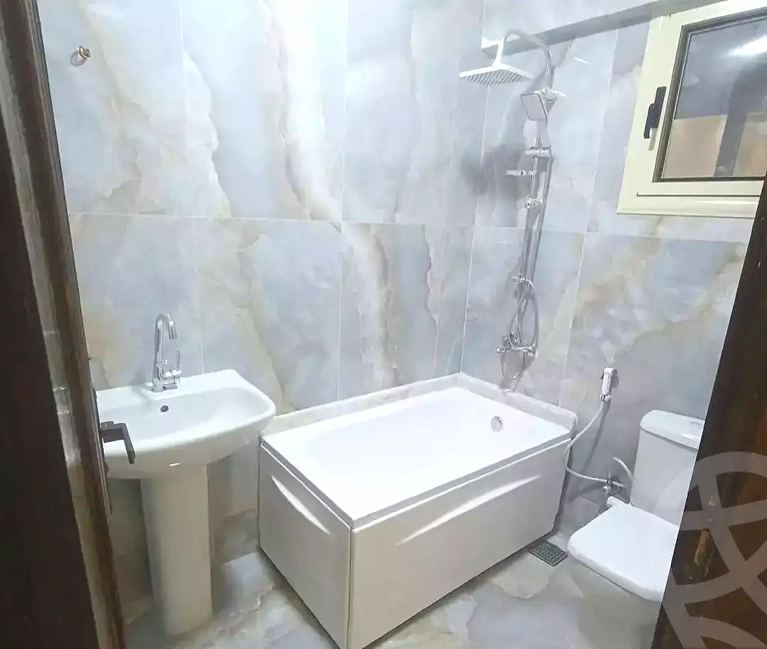 https://aqarmap.com.eg/ar/listing/7373630-for-sale-alexandria-sydy-bshr-sydy-bshr-qbly