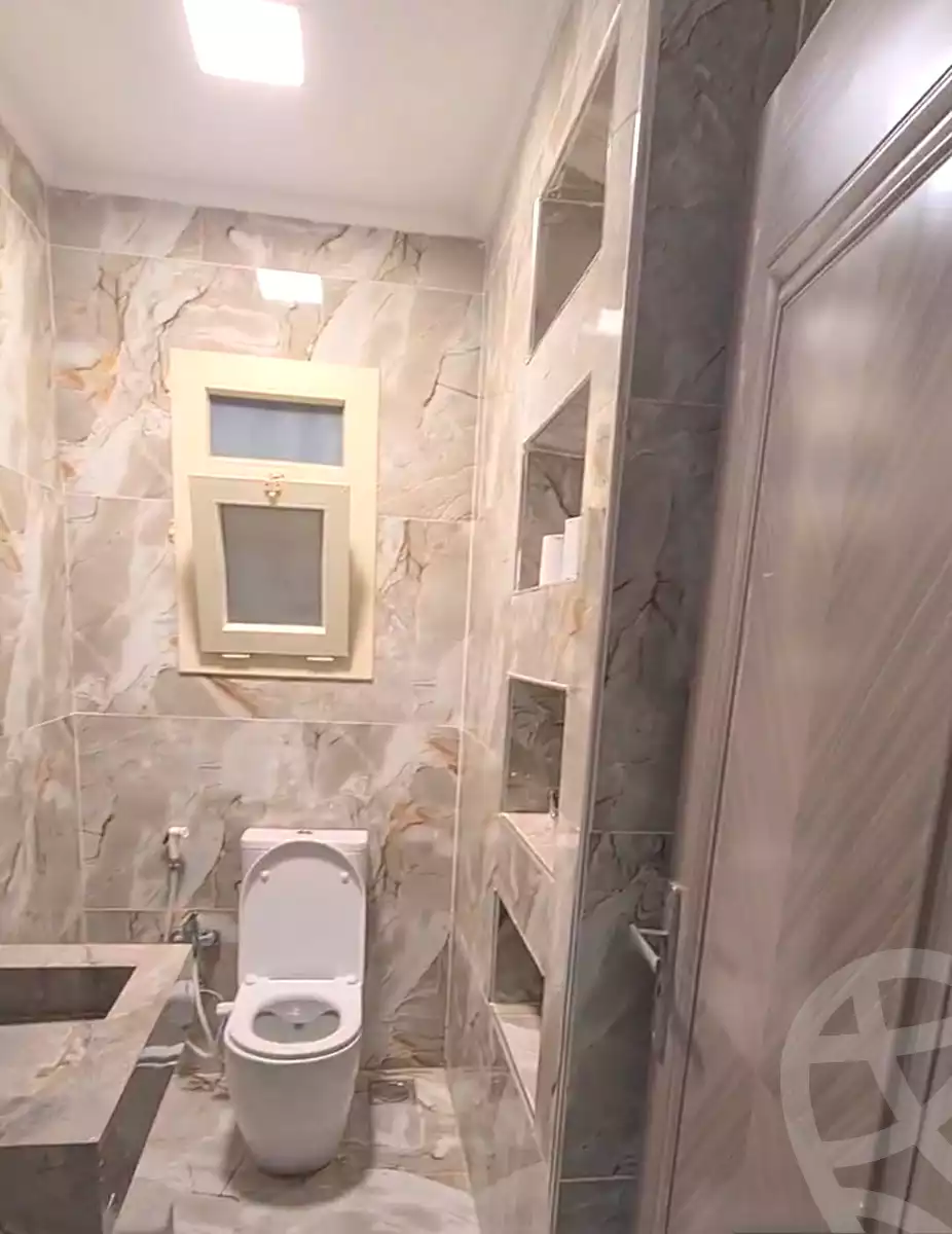https://aqarmap.com.eg/en/listing/7373829-for-rent-cairo-el-sheikh-zayed-city-compounds-beverly-hills