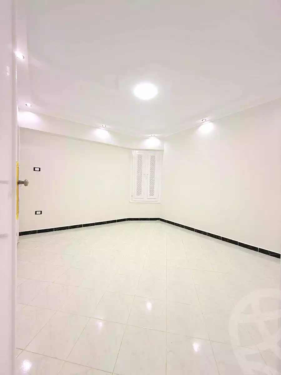 https://aqarmap.com.eg/en/listing/7374166-for-sale-alexandria-al-agamy-shataa-el-nakheel