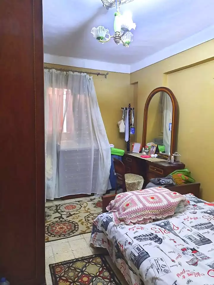 https://aqarmap.com.eg/ar/listing/7374727-for-sale-alexandria-sydy-bshr-sydy-bshr-bhry-shr-mhmwd-l-yswy