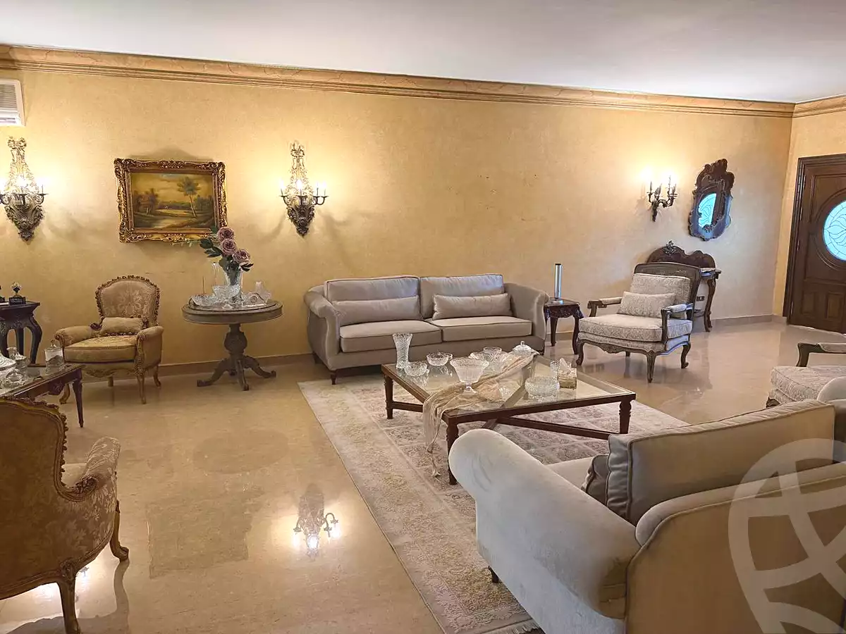 https://aqarmap.com.eg/en/listing/7376228-for-sale-cairo-el-shorouk-compounds-joudya-mall